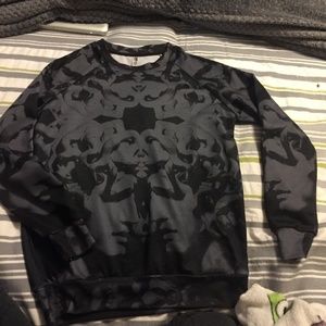 Crooks & castles crew neck size small